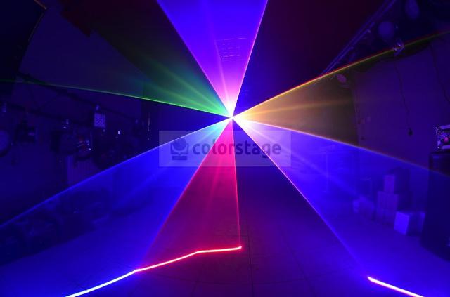 COLORSTAGE RGB 400mW-3.jpg|Соляр Мар'ян